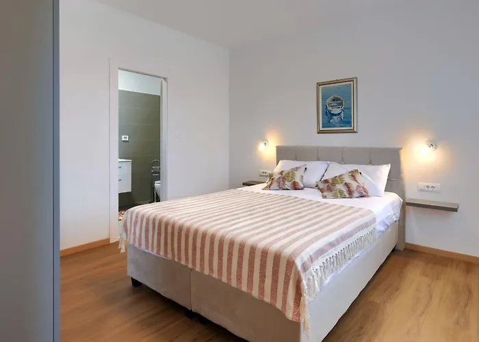 Karlo By Interhome