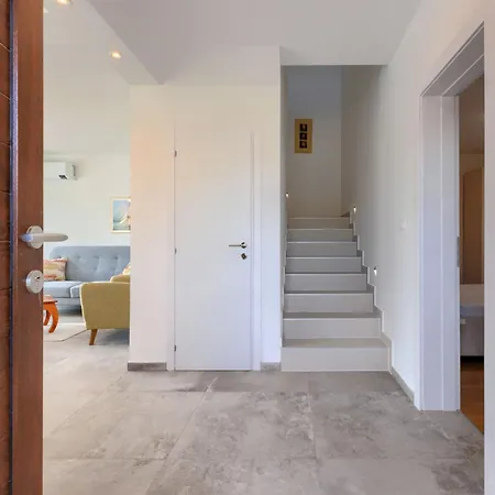 Karlo By Interhome Nyaraló