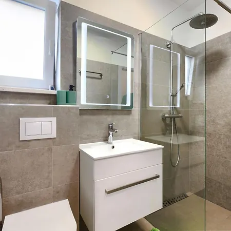 Nyaraló Karlo By Interhome *