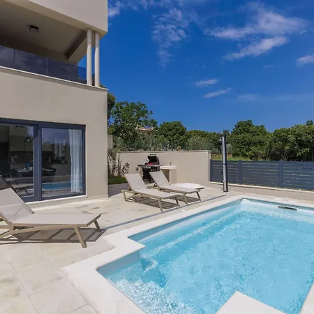 Karlo By Interhome Nyaraló *