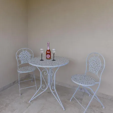 Karlo By Interhome Semesterbostad Pula